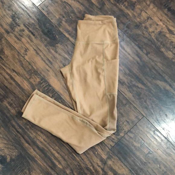 Along fit Leggings size xs - Picture 2 of 9